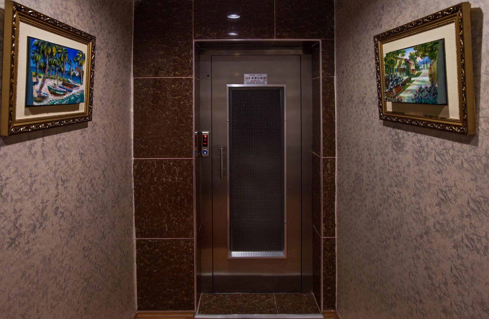 Grand Hotel Palmiye Istambul Exterior foto